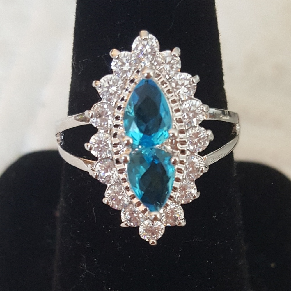 Size 9 Sterling Silver Topaz ring